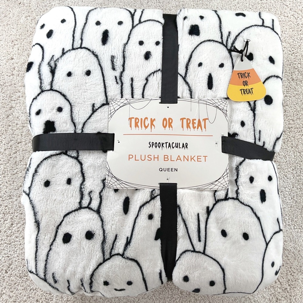 Trick or Treat Spooktacular Plush Blanket Queen 90x90 Halloween Ghost